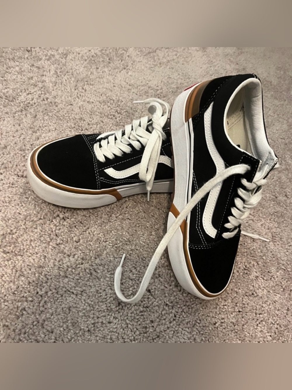 Vans Black White Gum Old Skool Sneakers. Size 8. - Picture 7 of 7